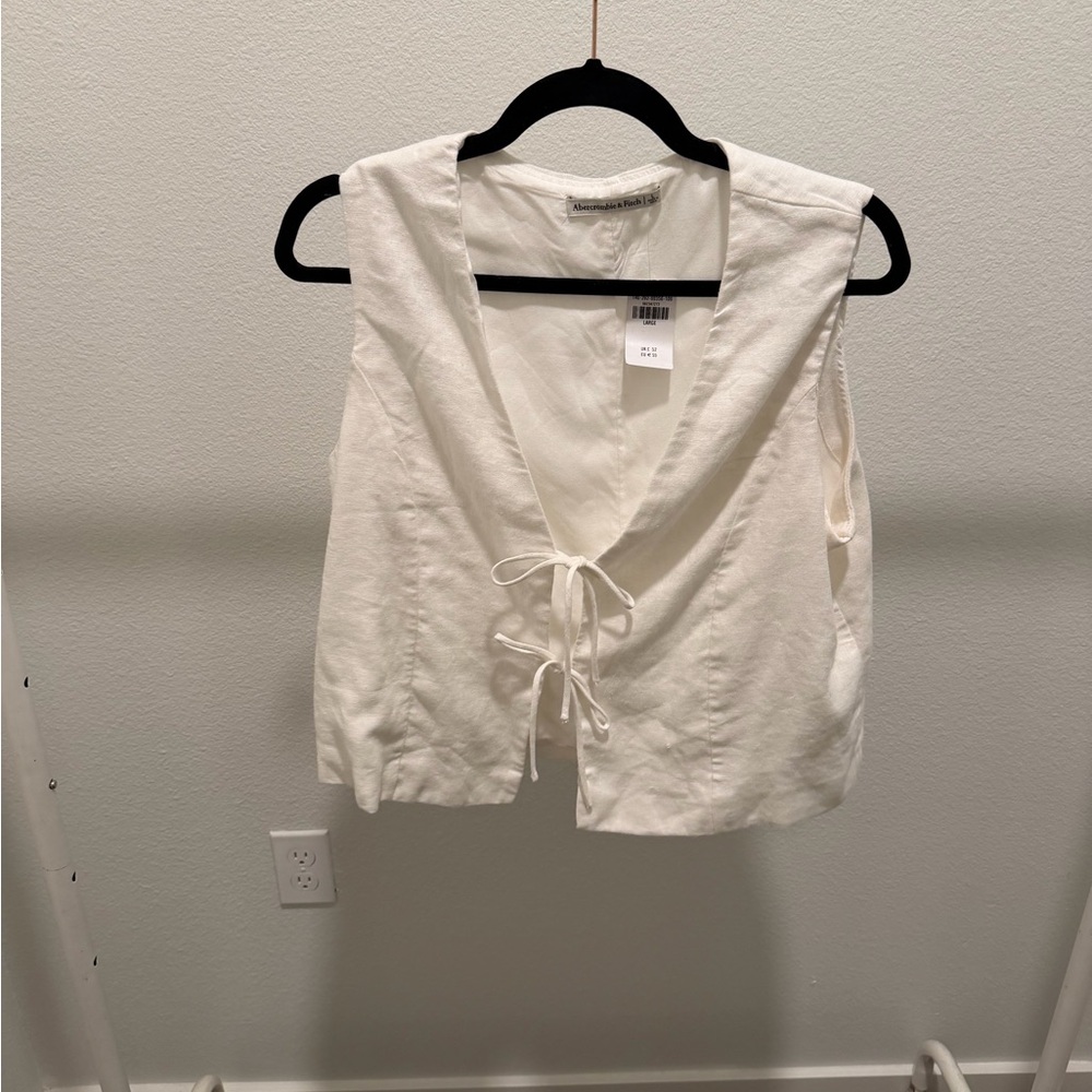 Abercrombie & Fitch Cream Tie-Front Blouse
